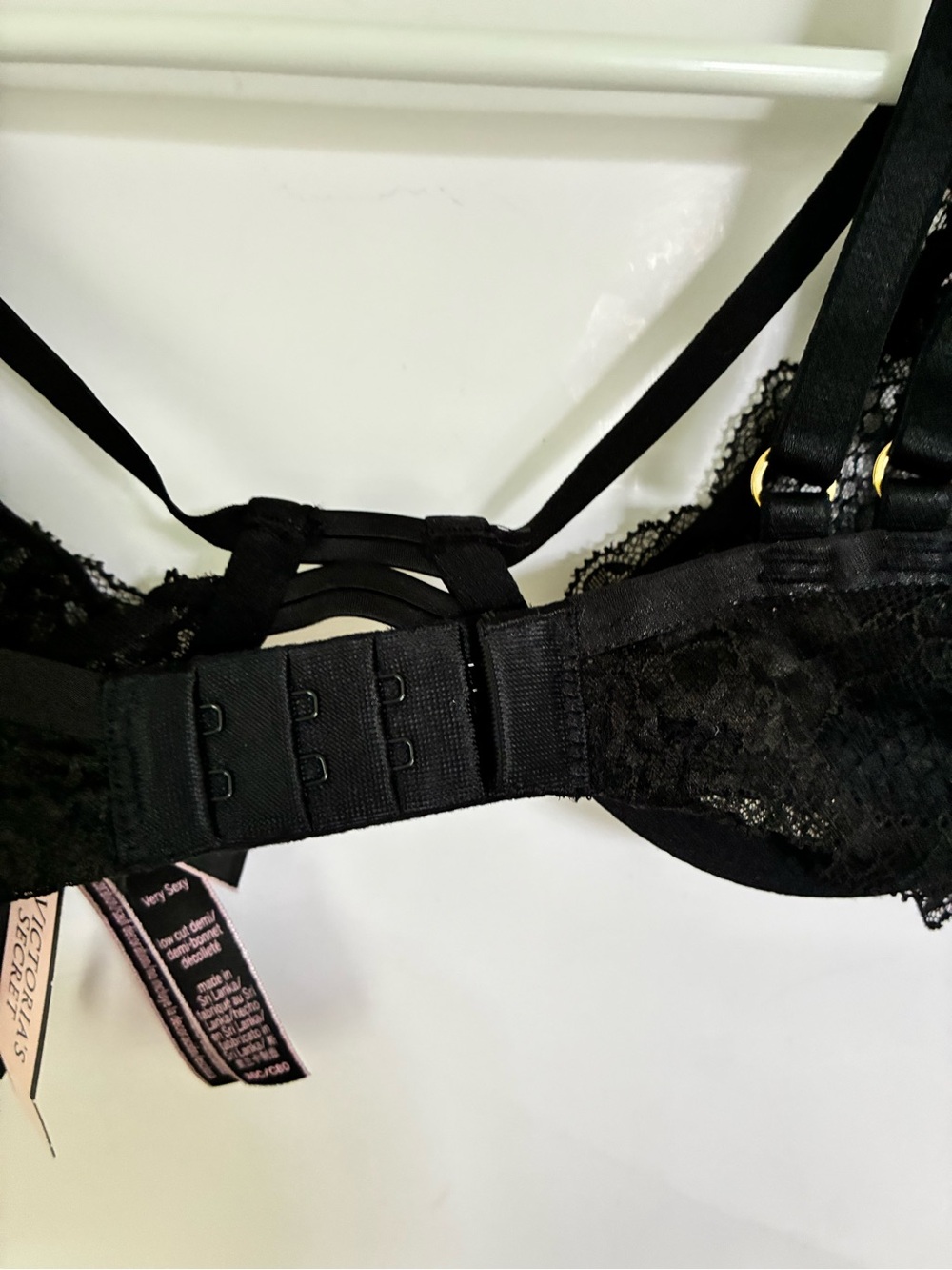 Victoria's Secret Black Lace fishnet Underwire Bra new with tags - Picture 13 of 14
